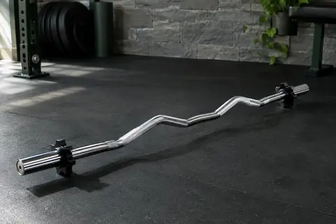Barre curl SZ en acier chromé avec poignées moletées et deux fermetures étoile noires